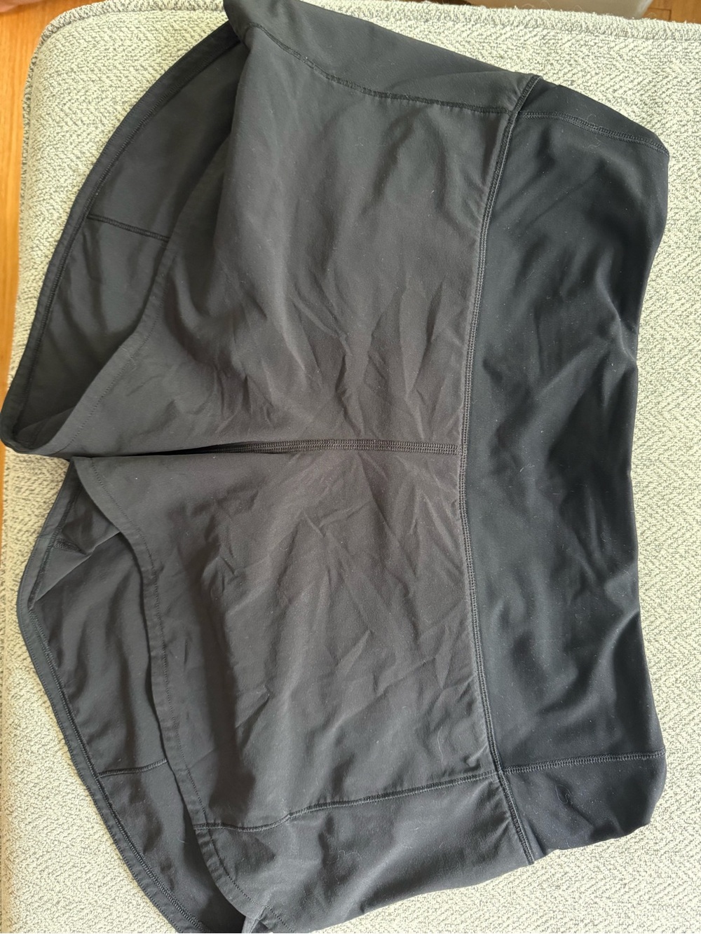 Lulu Lemon Speed-Up Shorts
Black / Size 12 / 4” inseam